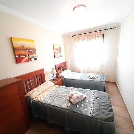 Apartamento 2 Dormitorios.Urb Playa Verde Isla Canela Exterior photo