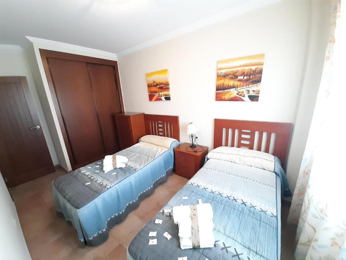 Apartamento 2 Dormitorios.Urb Playa Verde Isla Canela Exterior photo